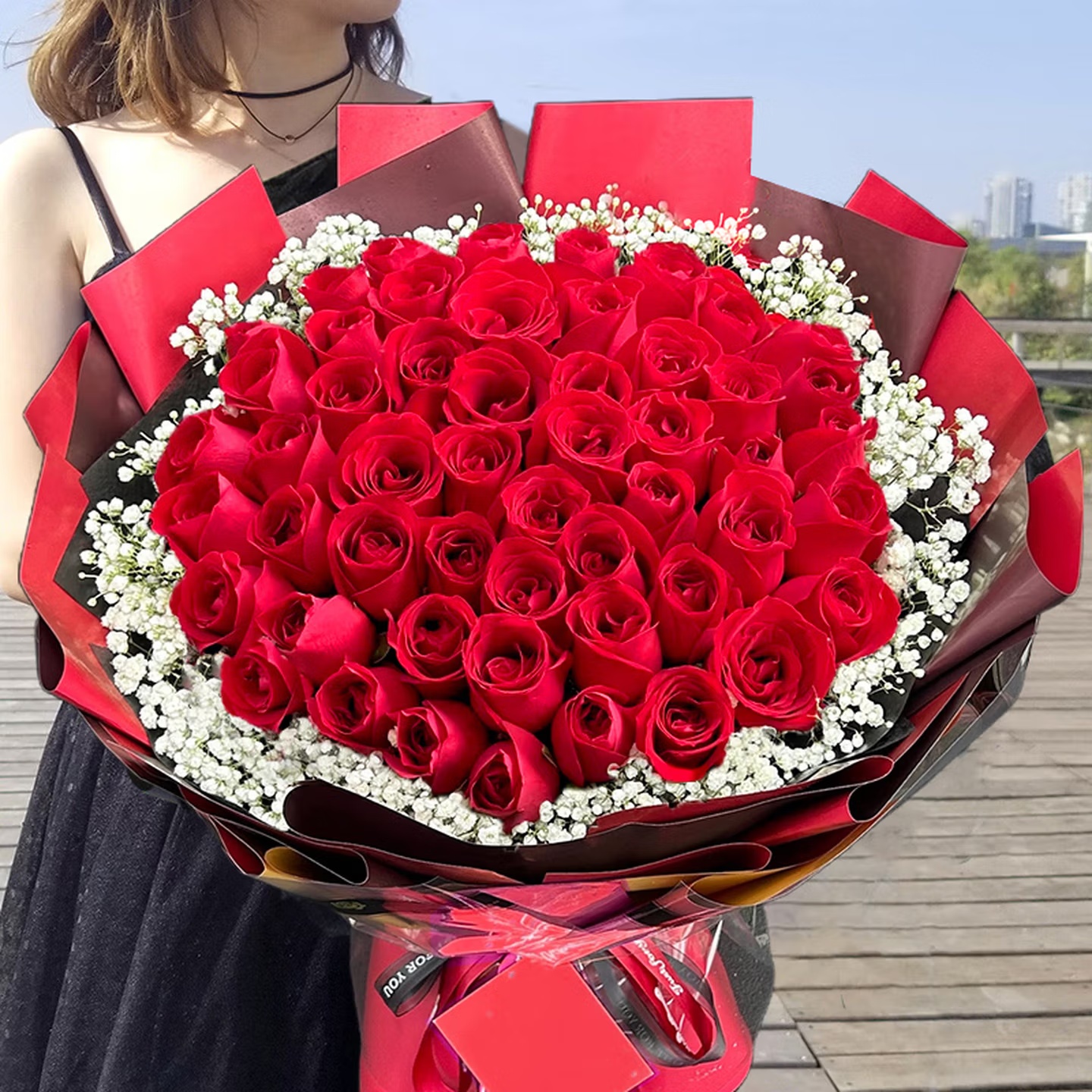52朵红玫瑰花束-女神款